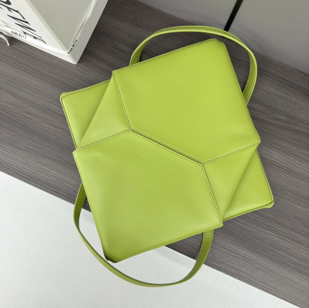 HighPerformance Loewe Shopping Bags 72034
