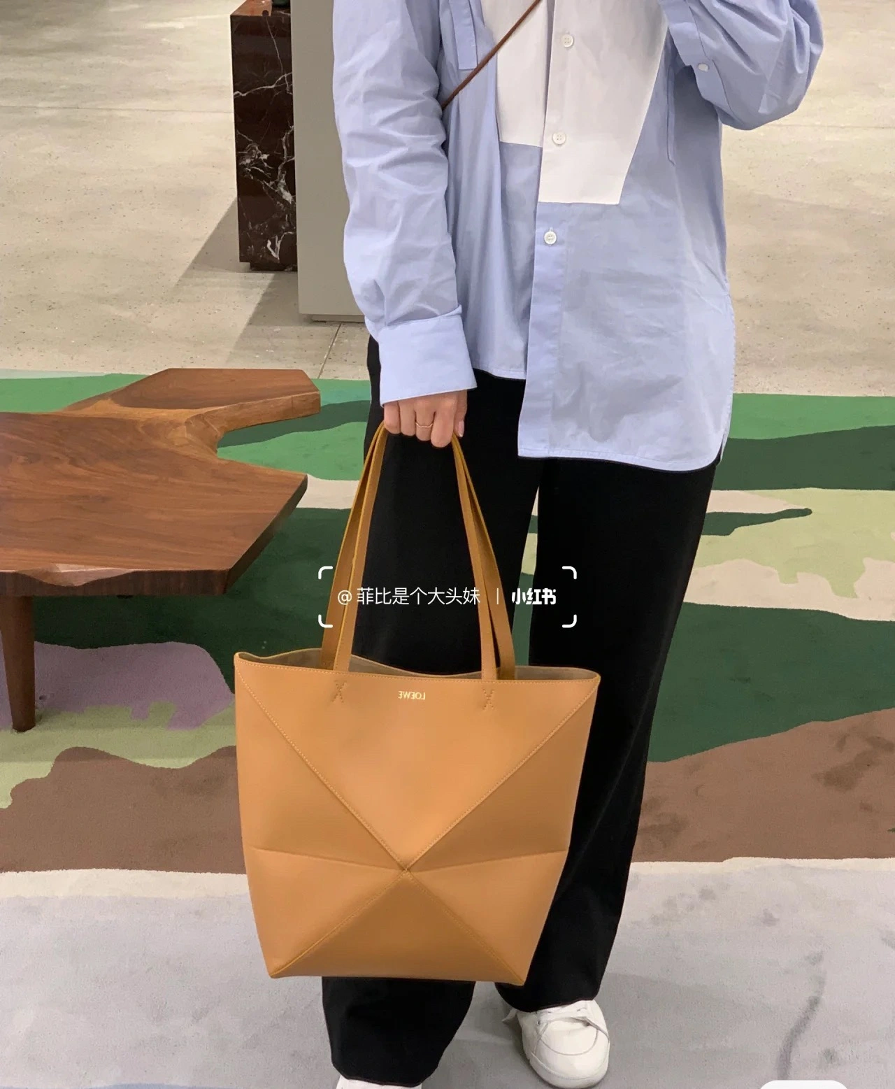 BestValue Loewe Shopping Bags 72036
