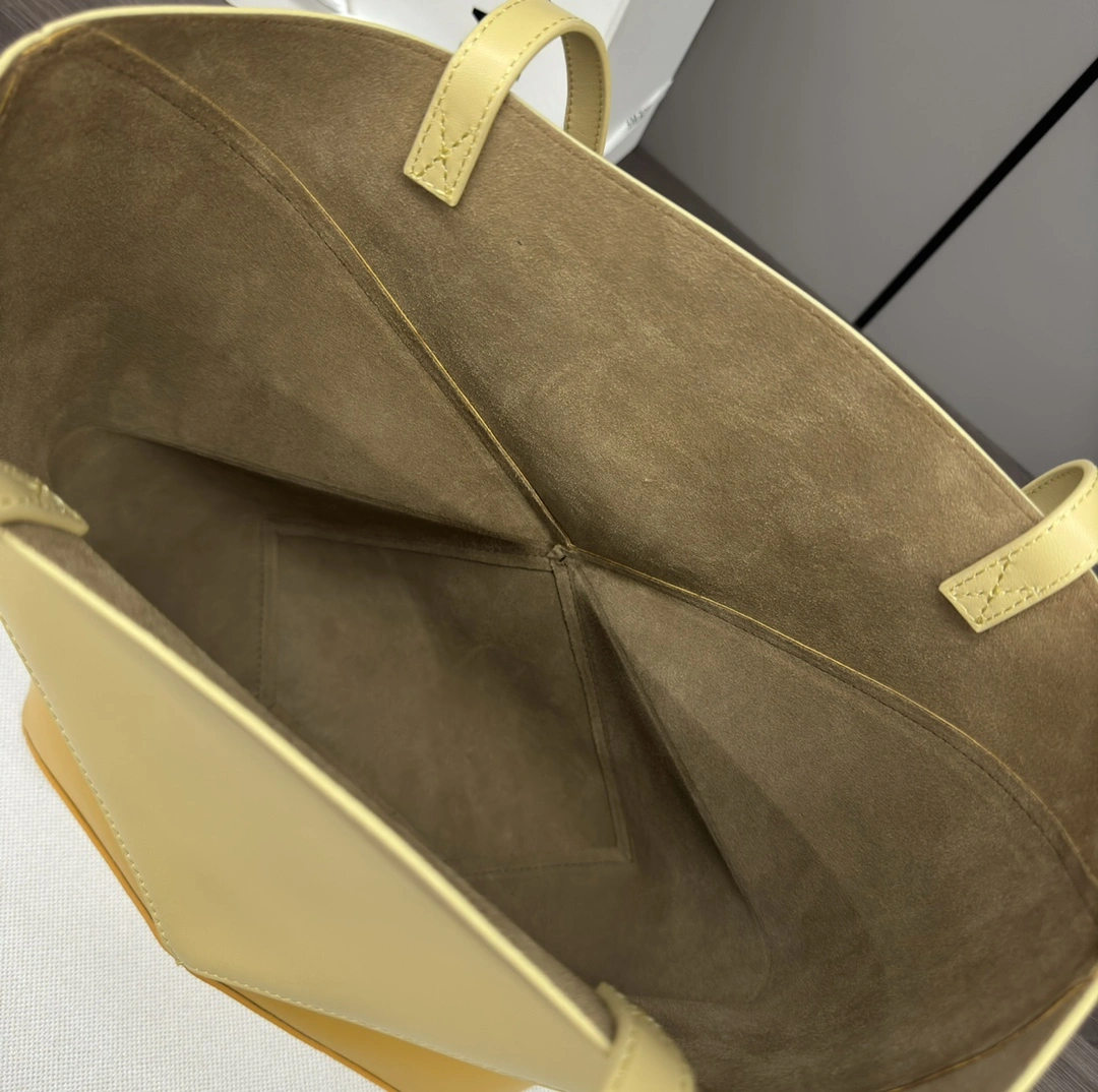 Loewe Shopping Bags Youthful 72041
