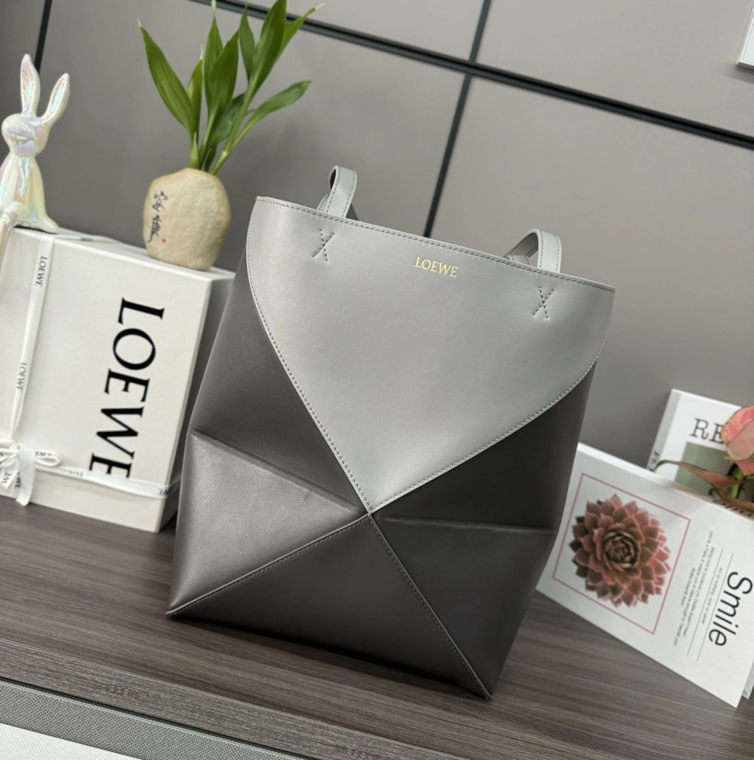 Loewe Shopping Bags TimelessDesign 72119