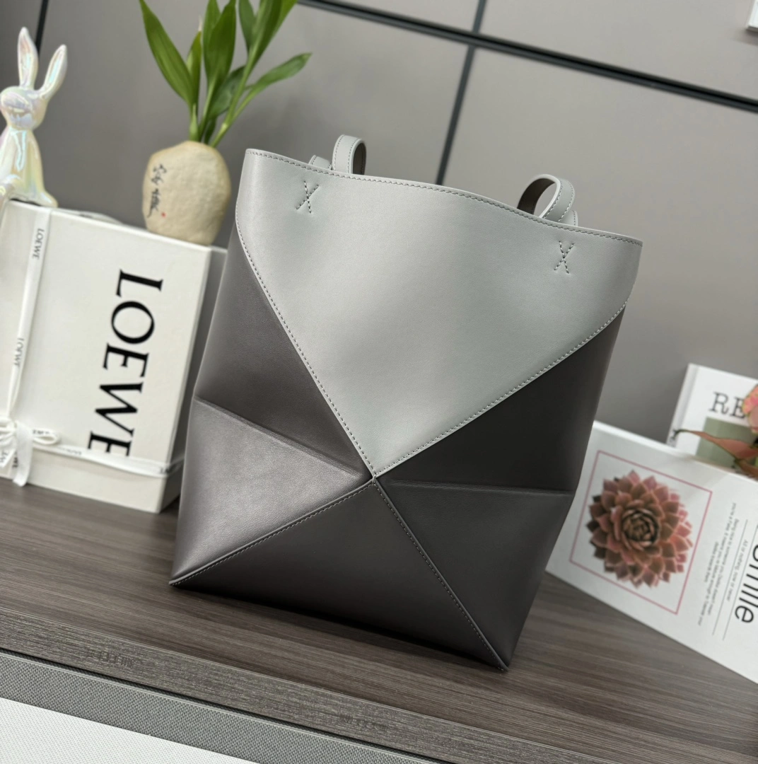 Loewe Shopping Bags TimelessDesign 72119