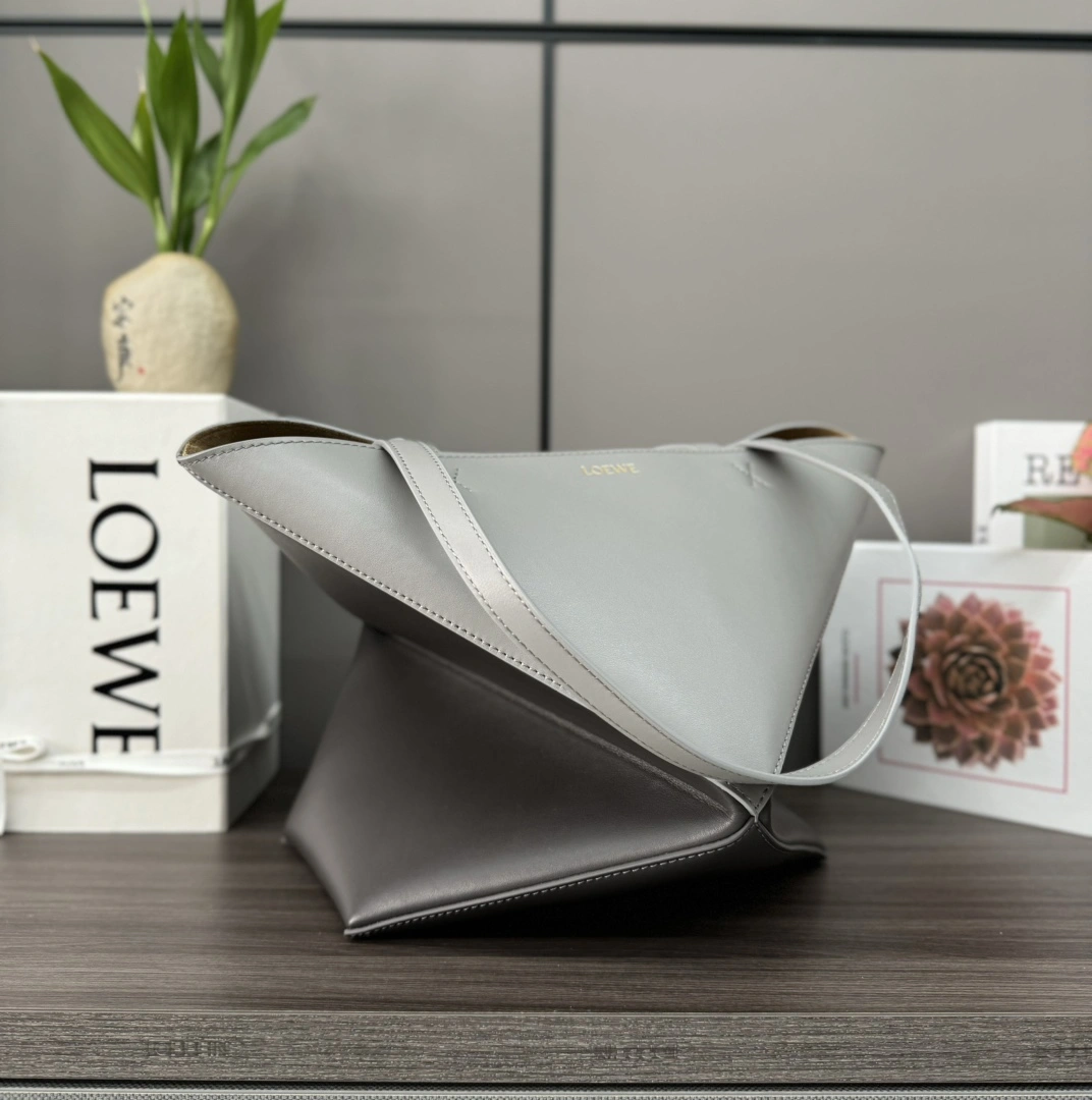 Loewe Shopping Bags TimelessDesign 72119