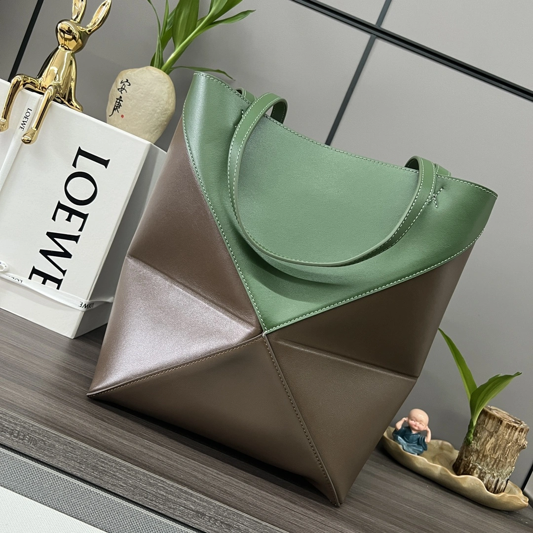 Youthful Loewe Shopping Bags 72030