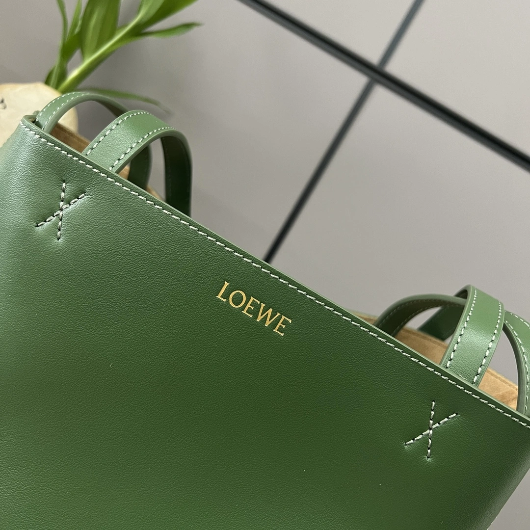 Youthful Loewe Shopping Bags 72030