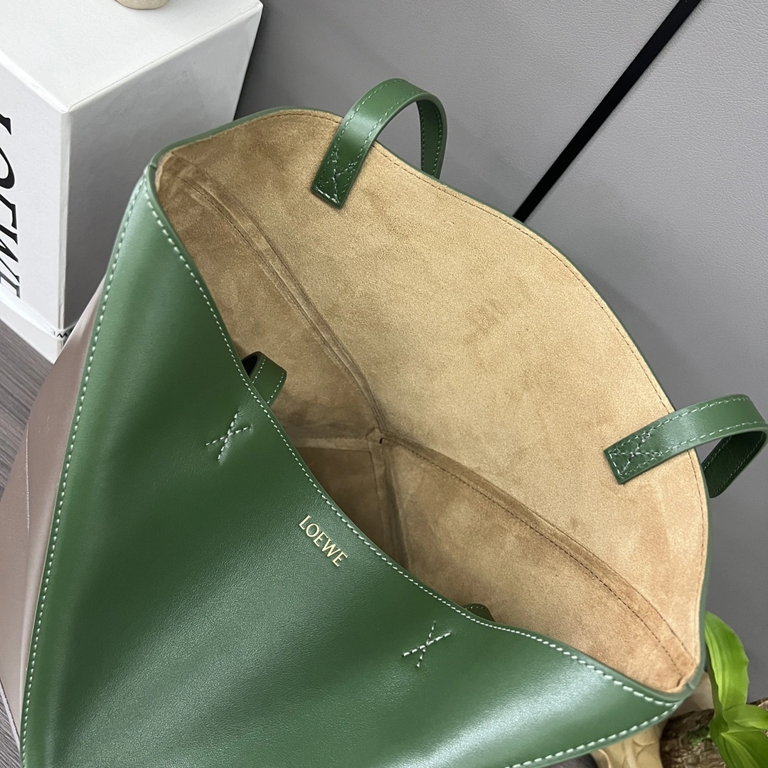 Youthful Loewe Shopping Bags 72030