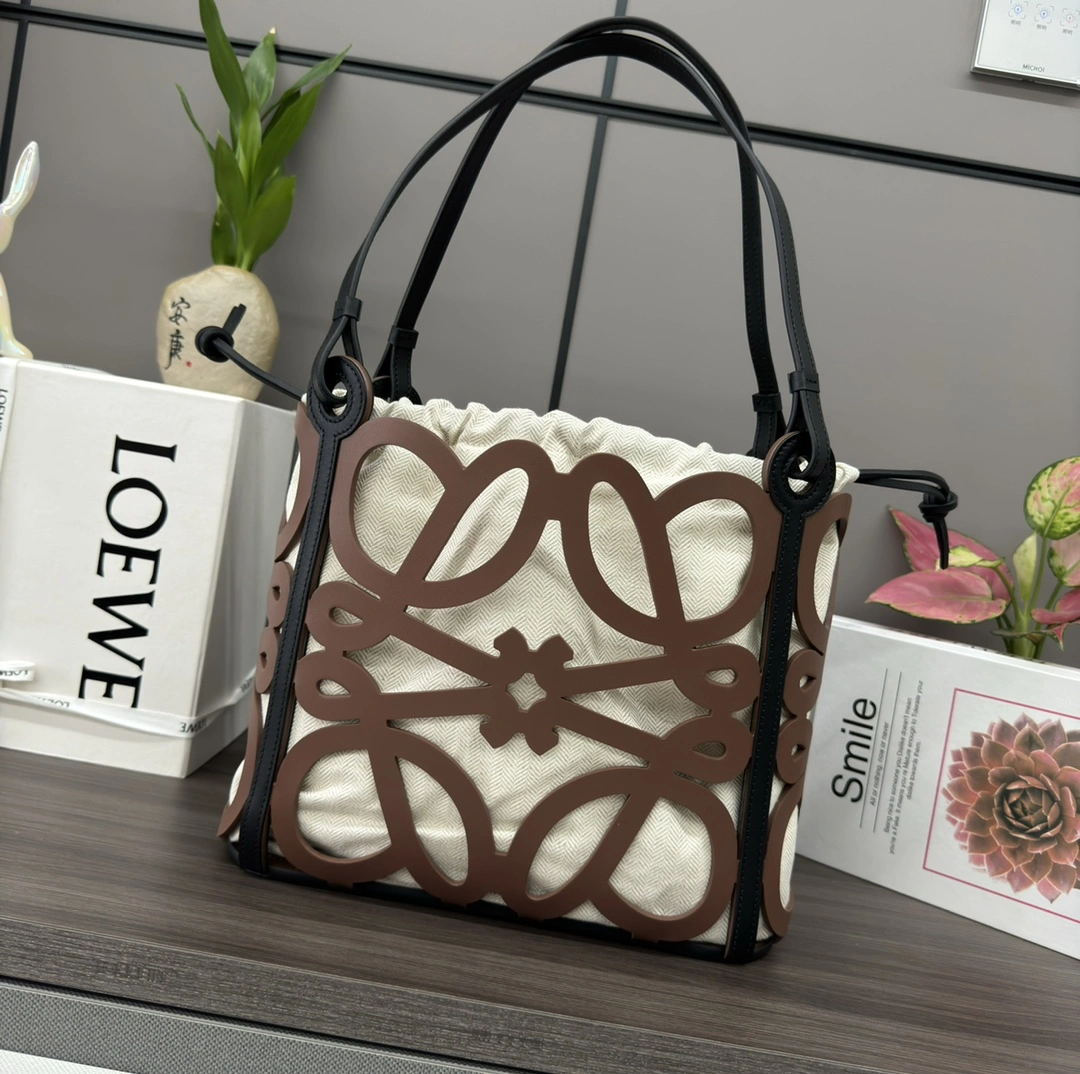 Loewe Shopping Bags TimelessDesign 72031
