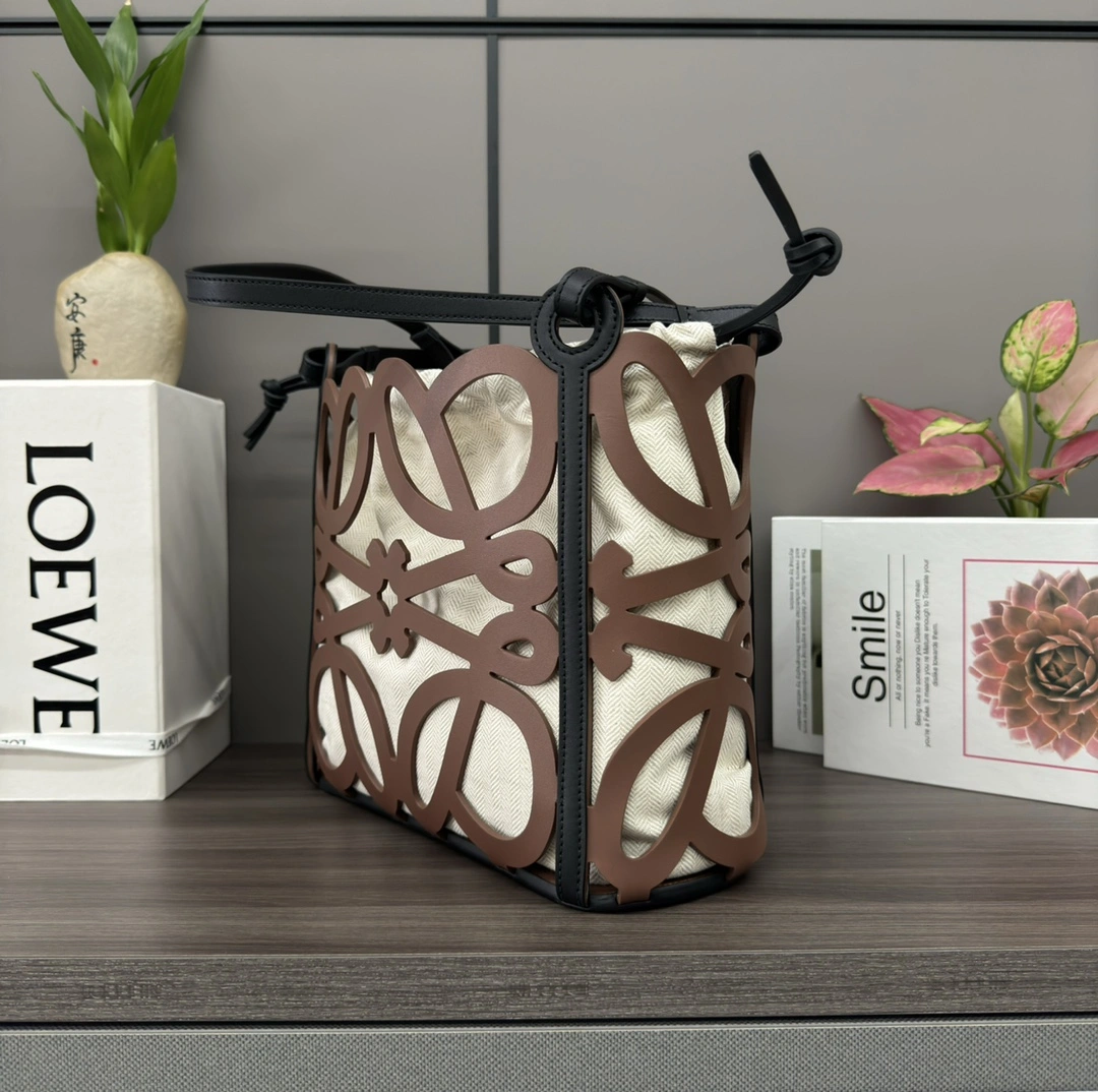 Loewe Shopping Bags TimelessDesign 72031