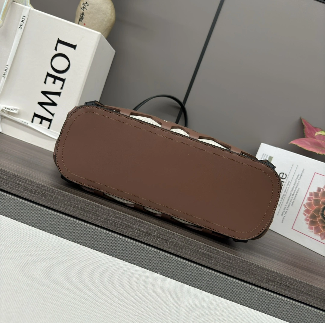 Loewe Shopping Bags TimelessDesign 72031
