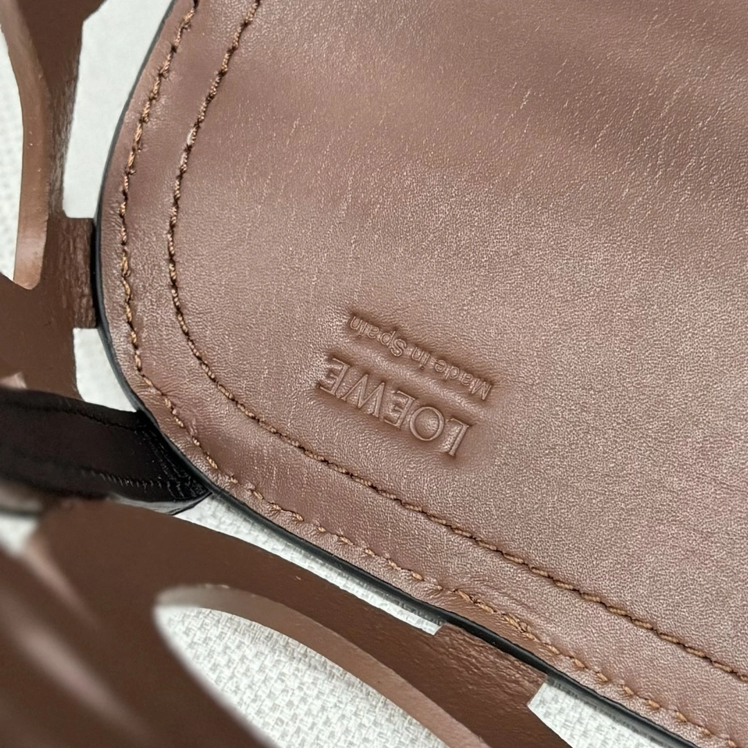 Loewe Shopping Bags TimelessDesign 72031