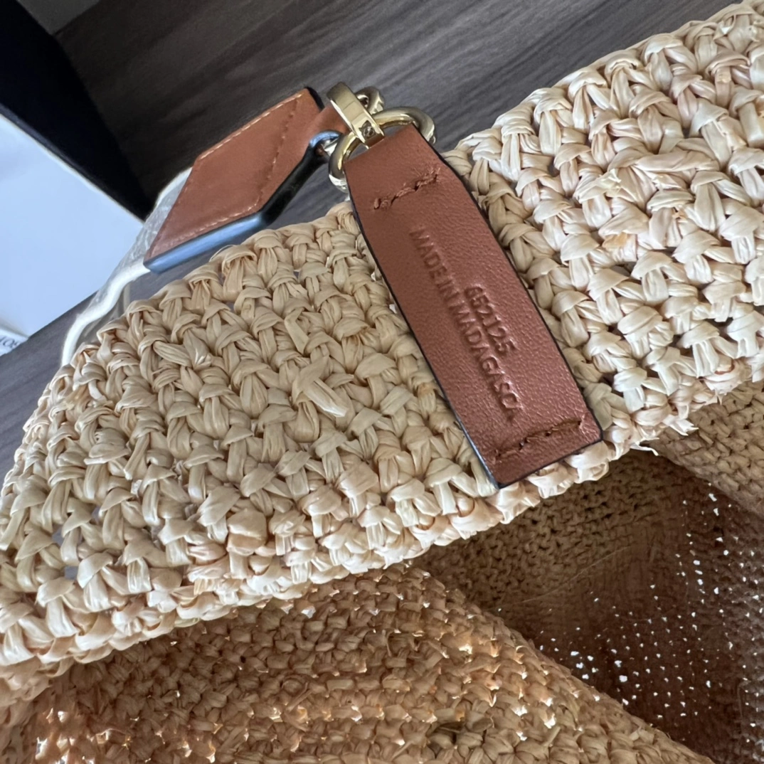 Youthful Loewe Shopping Bags 72077