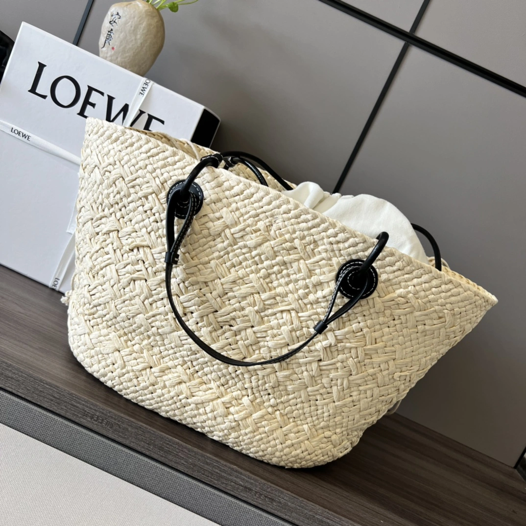 Loewe Shopping Bags Effortless 72032