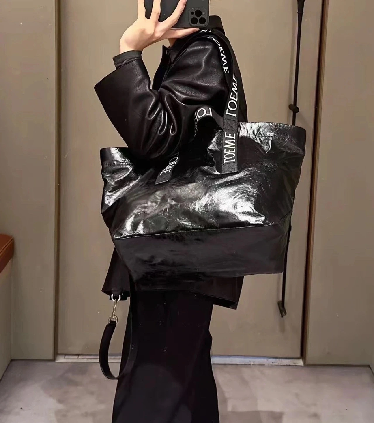 Chic Loewe Shopping Bags 67154