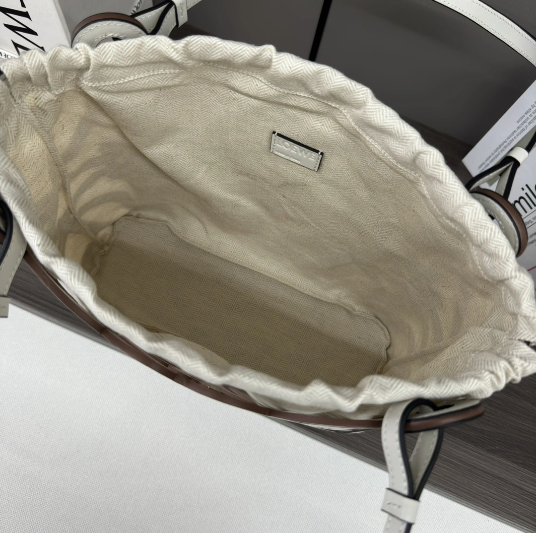 Loewe Shopping Bags SmoothTexture 67150