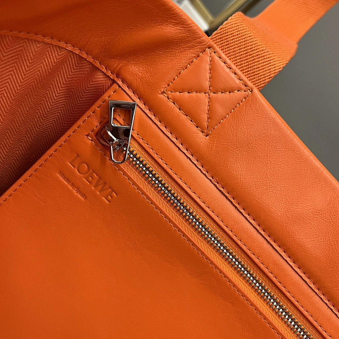 Loewe Shopping Bags Sleek 67145