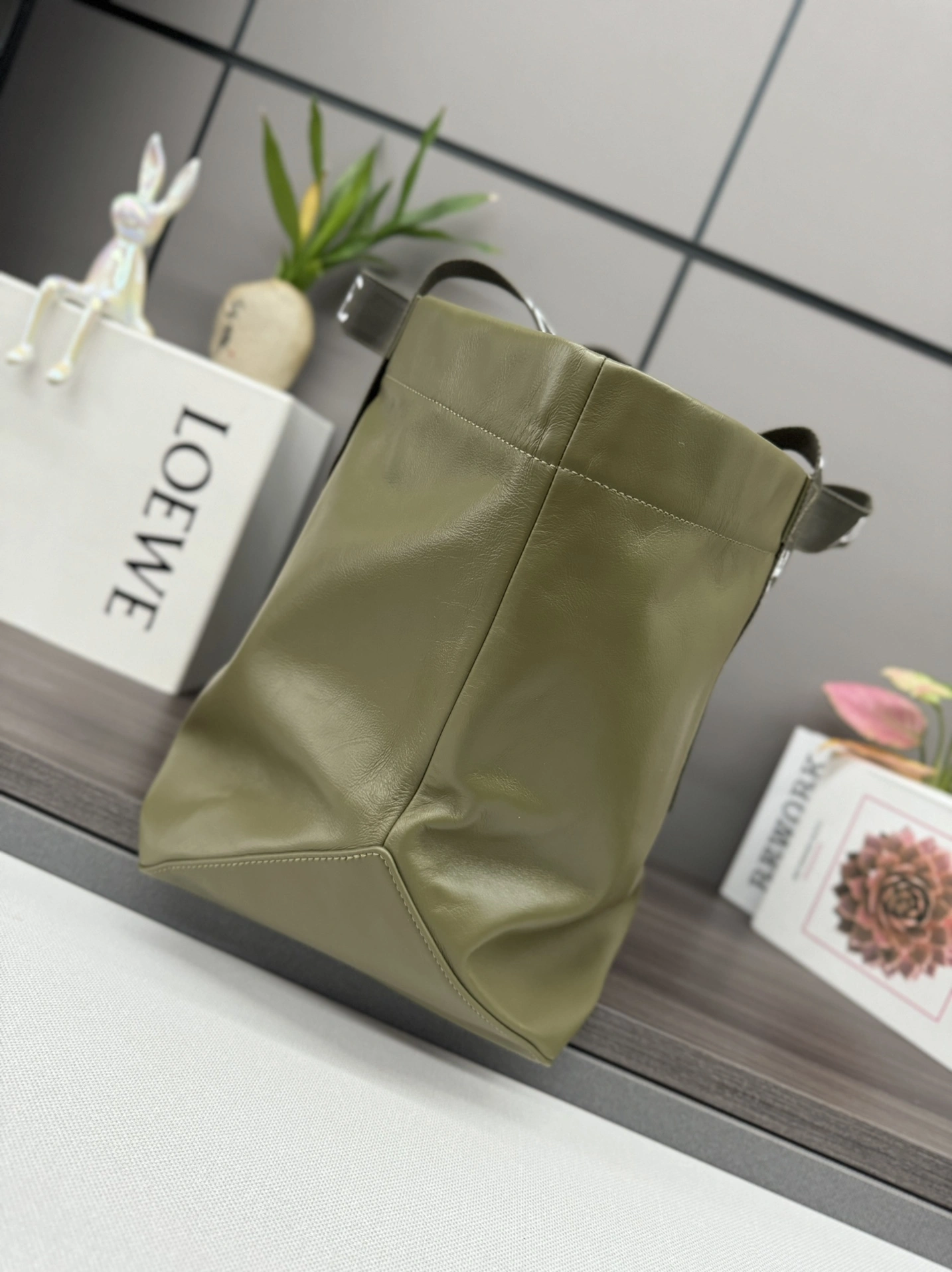 Timeless Loewe Shopping Bags 67130