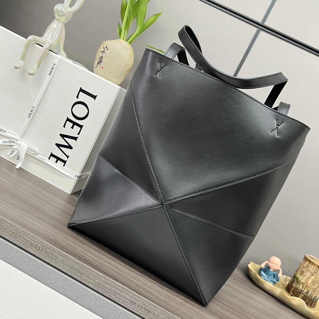 Loewe Shopping Bags ModernLook 67177
