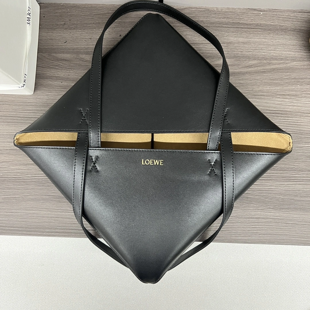 Loewe Shopping Bags ModernLook 67177