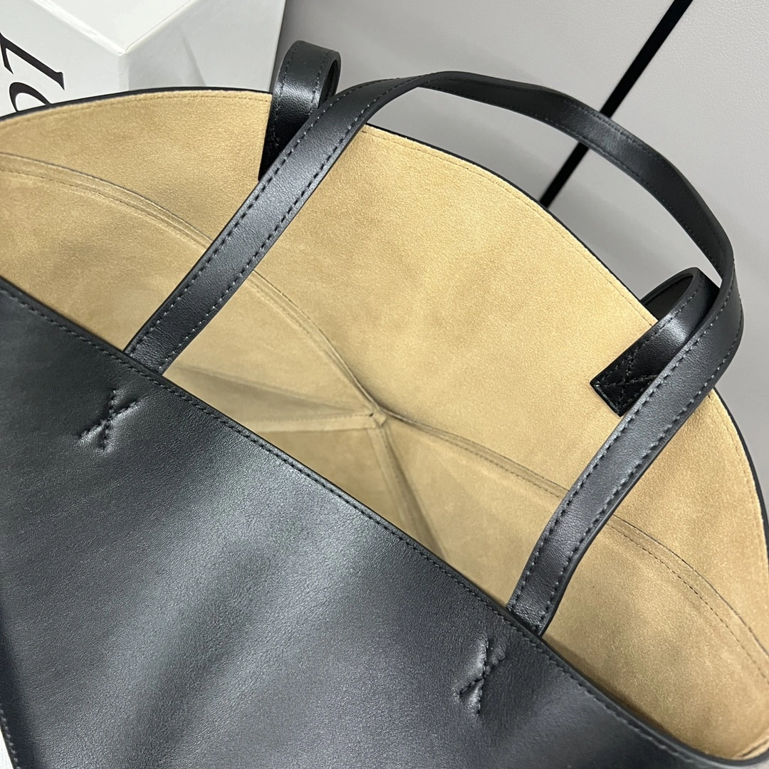 Loewe Shopping Bags ModernLook 67177