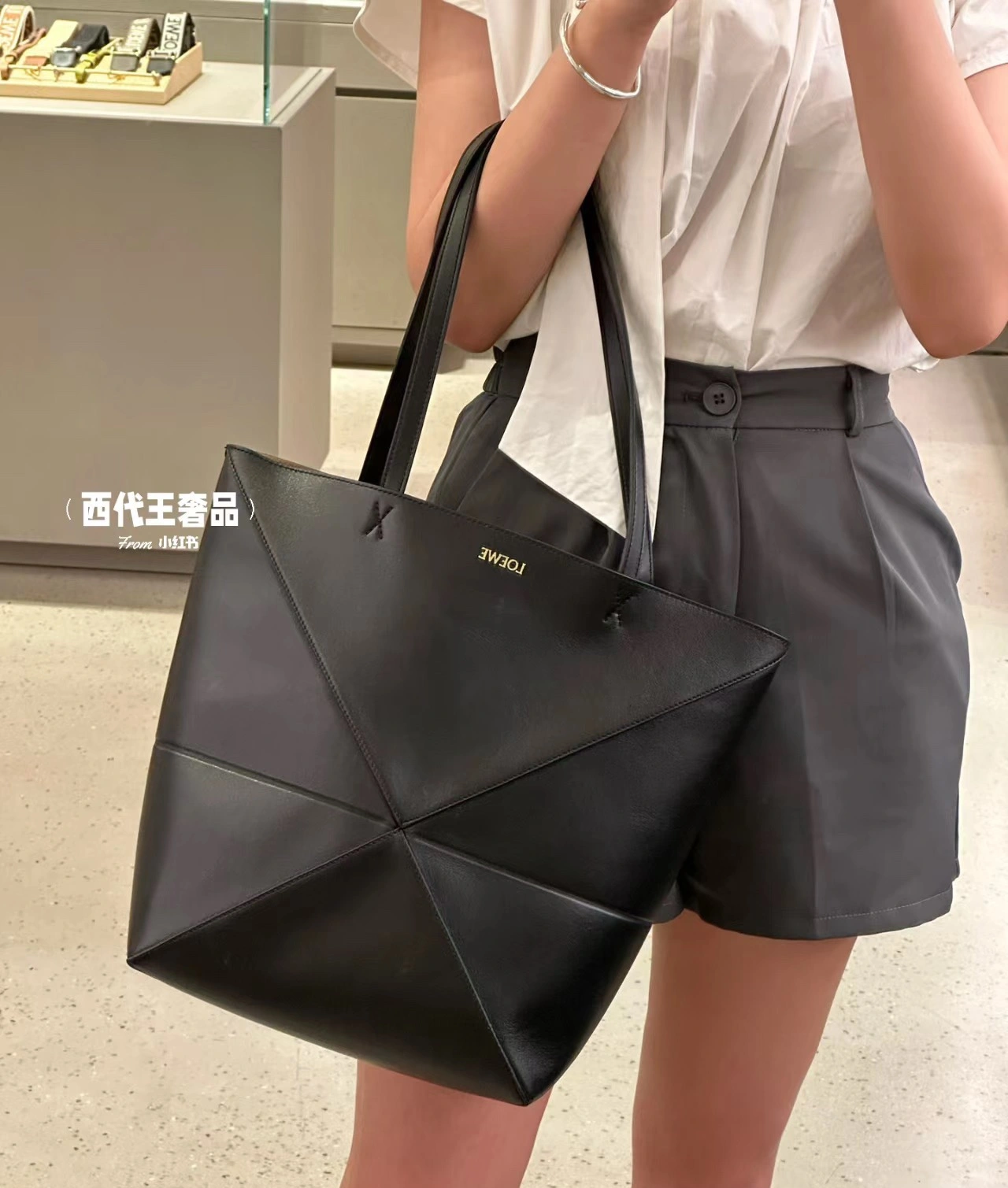 Loewe Shopping Bags ModernLook 67177
