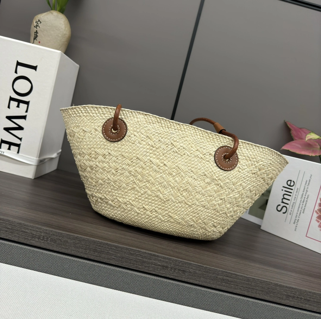 Loewe Shopping Bags Versatile 67131