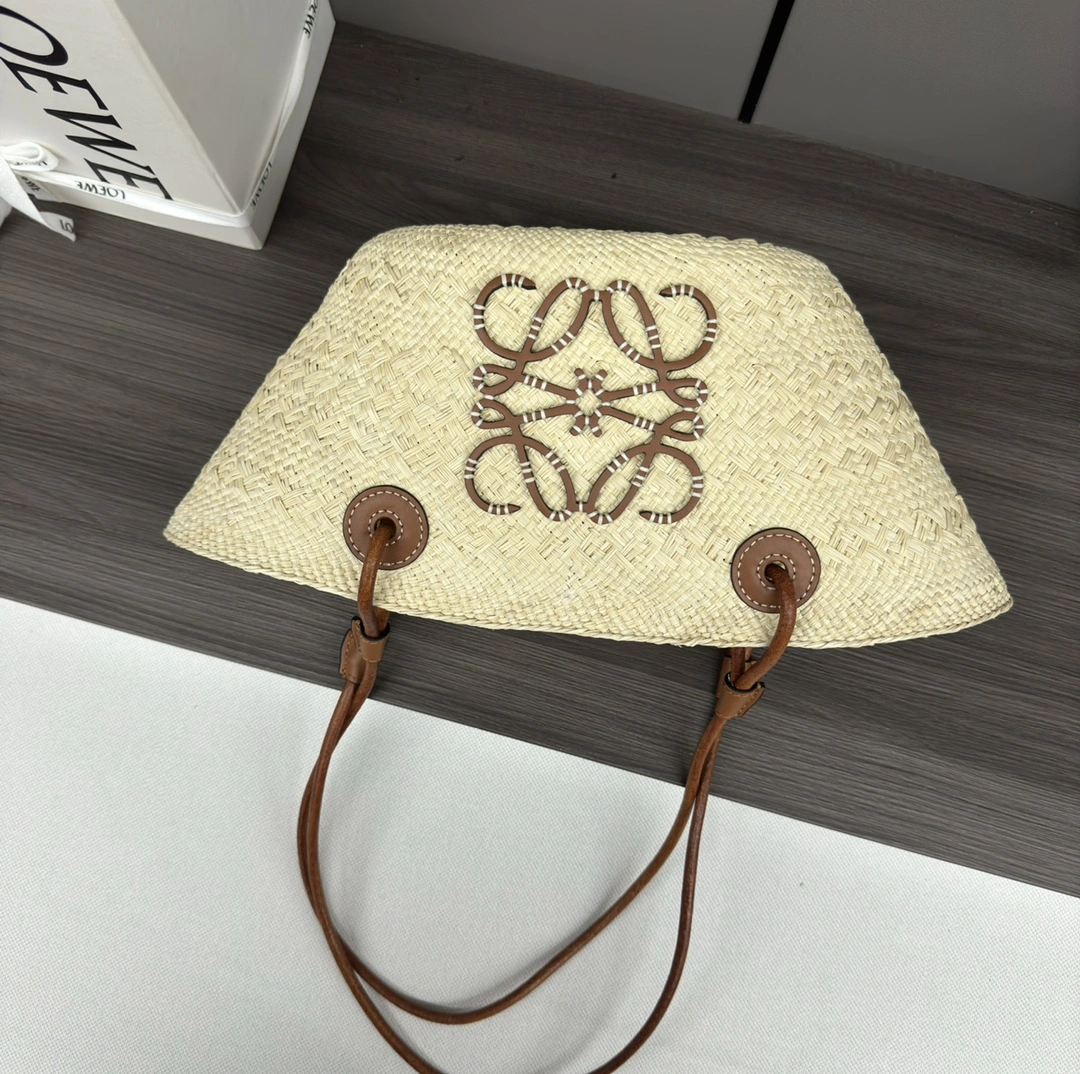 Loewe Shopping Bags Versatile 67131