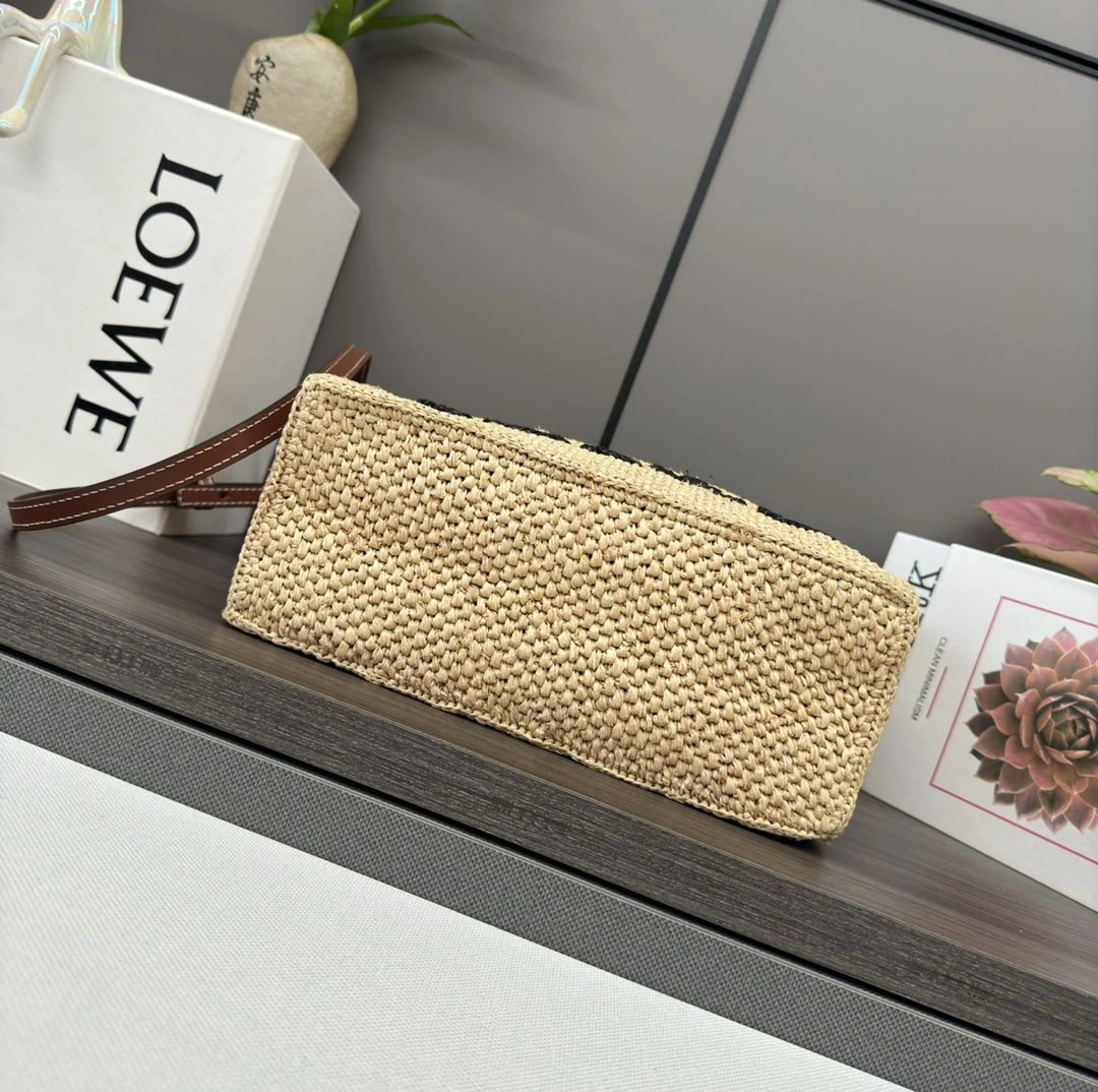 Loewe Shopping Bags Efficient 67126