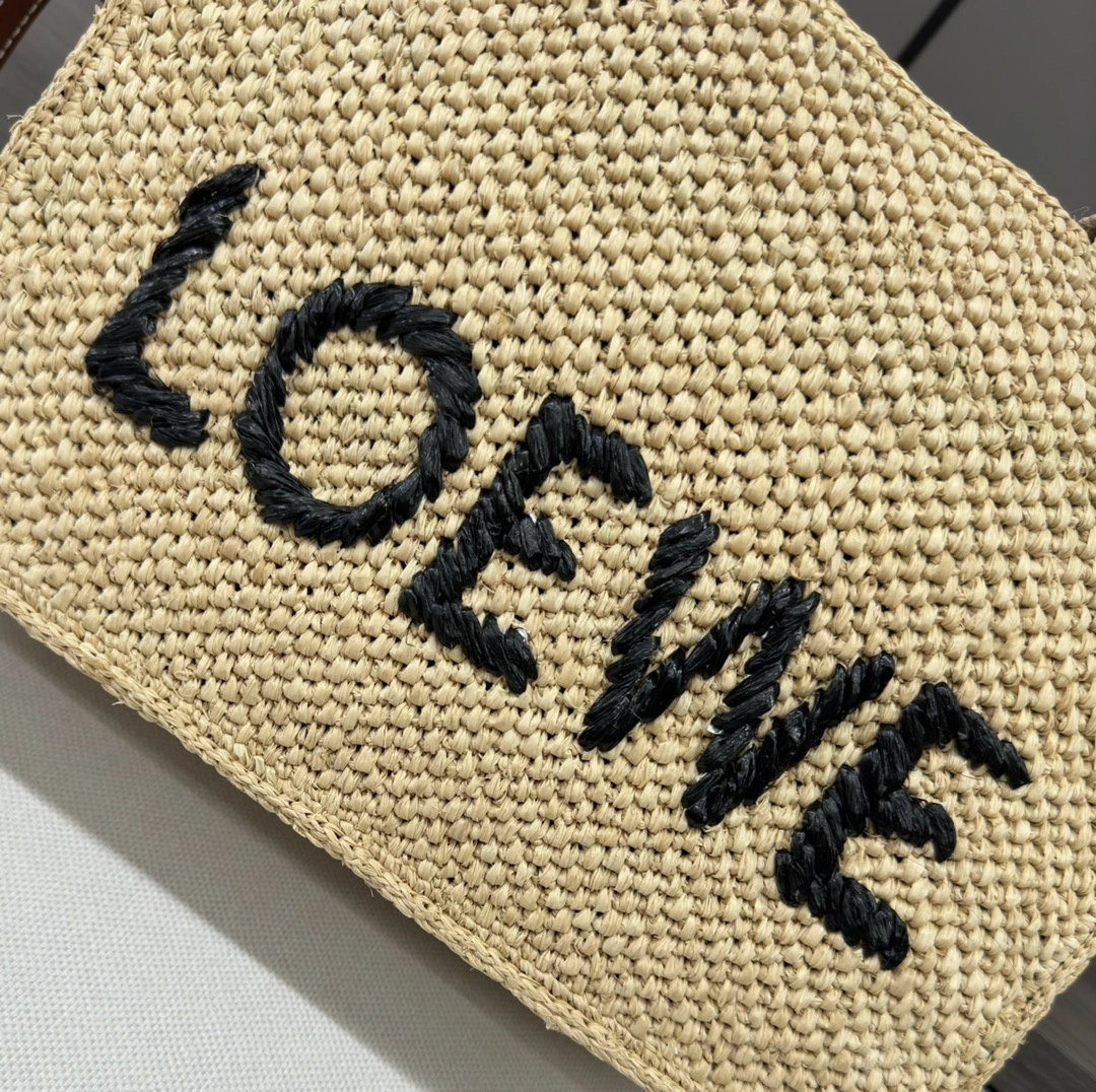 Loewe Shopping Bags Efficient 67126