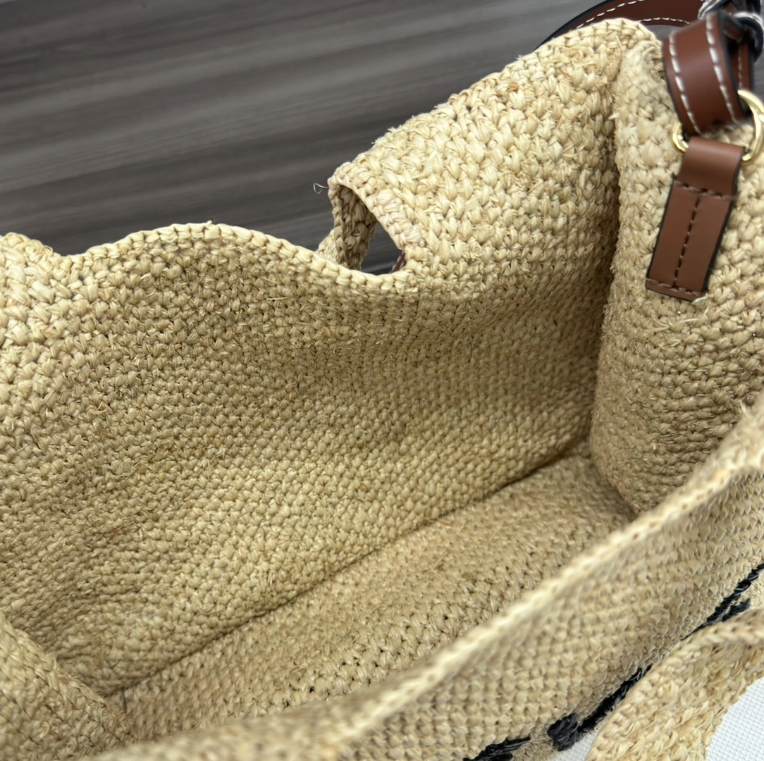 Loewe Shopping Bags Efficient 67126