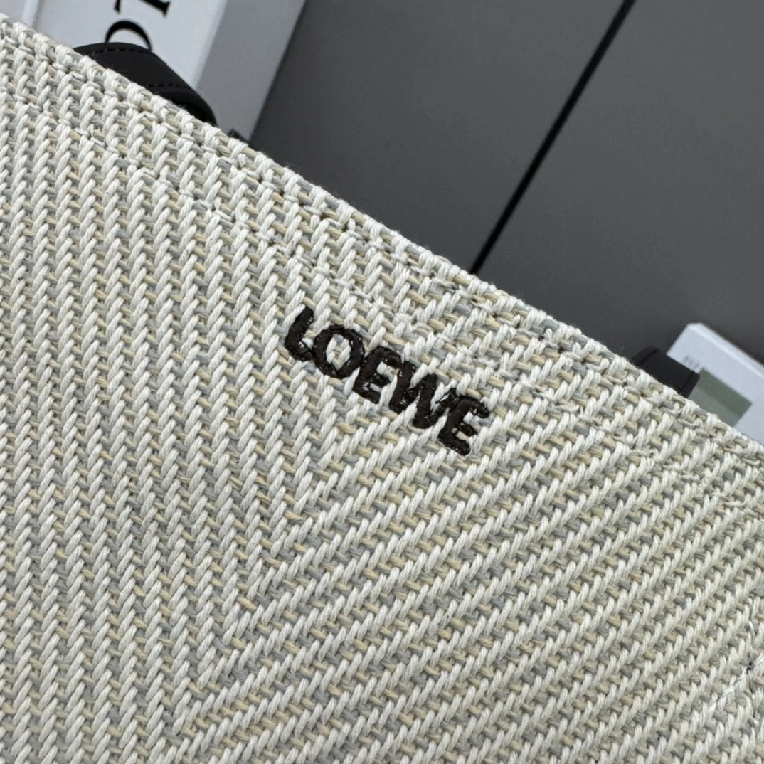 TimelessDesign Loewe Shopping Bags 67123