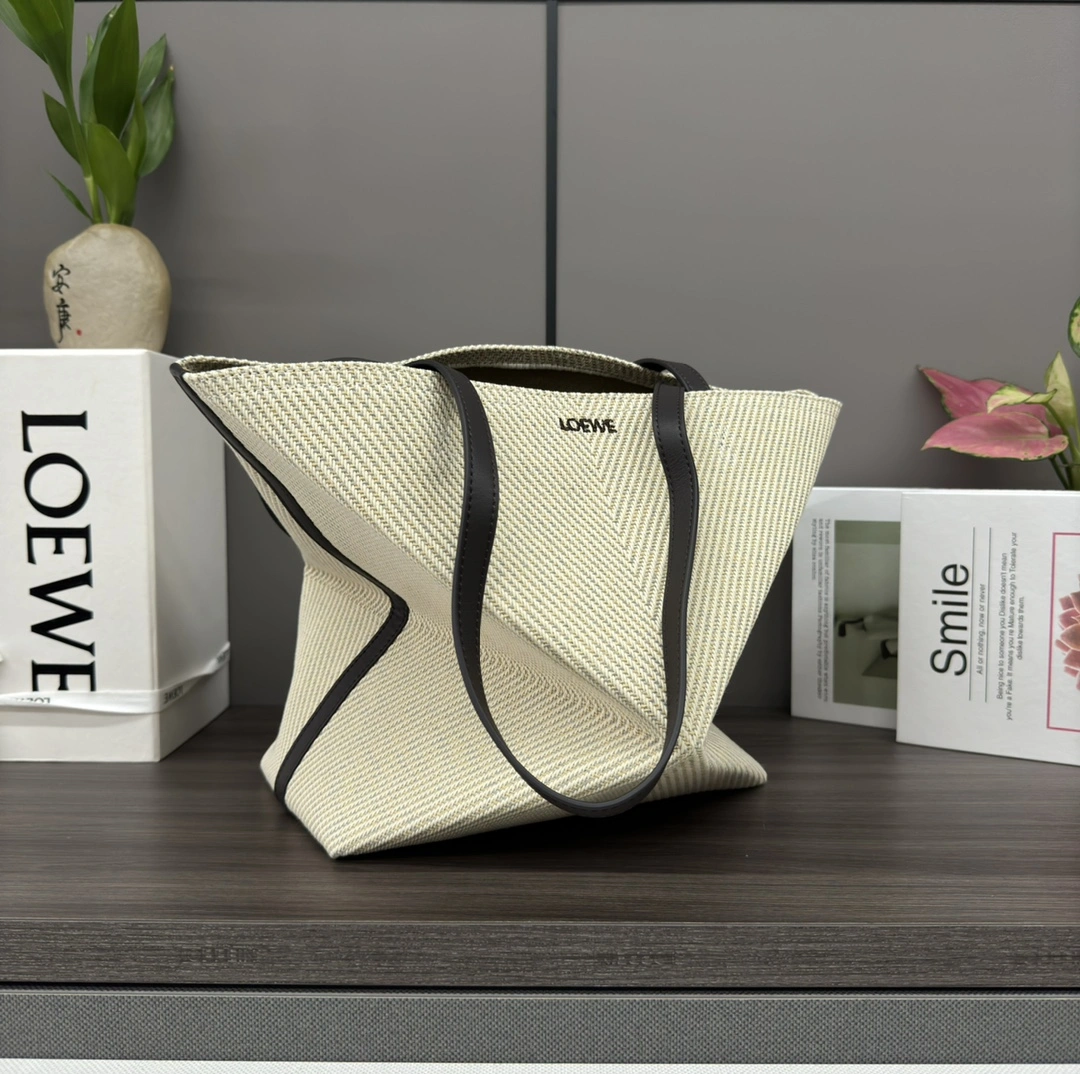 TimelessDesign Loewe Shopping Bags 67123