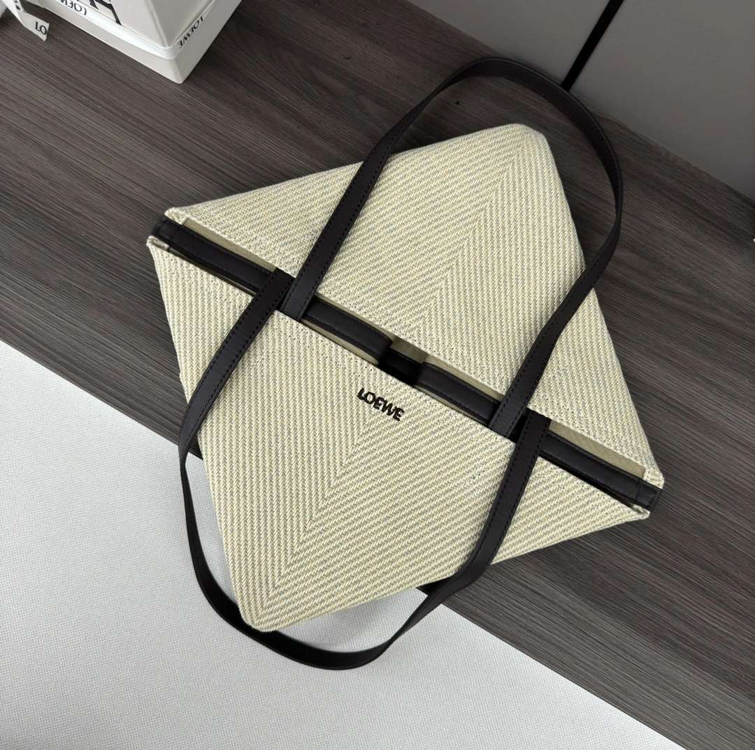 TimelessDesign Loewe Shopping Bags 67123