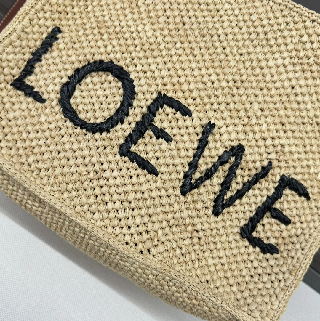 Lightweight Loewe Shopping Bags 67140