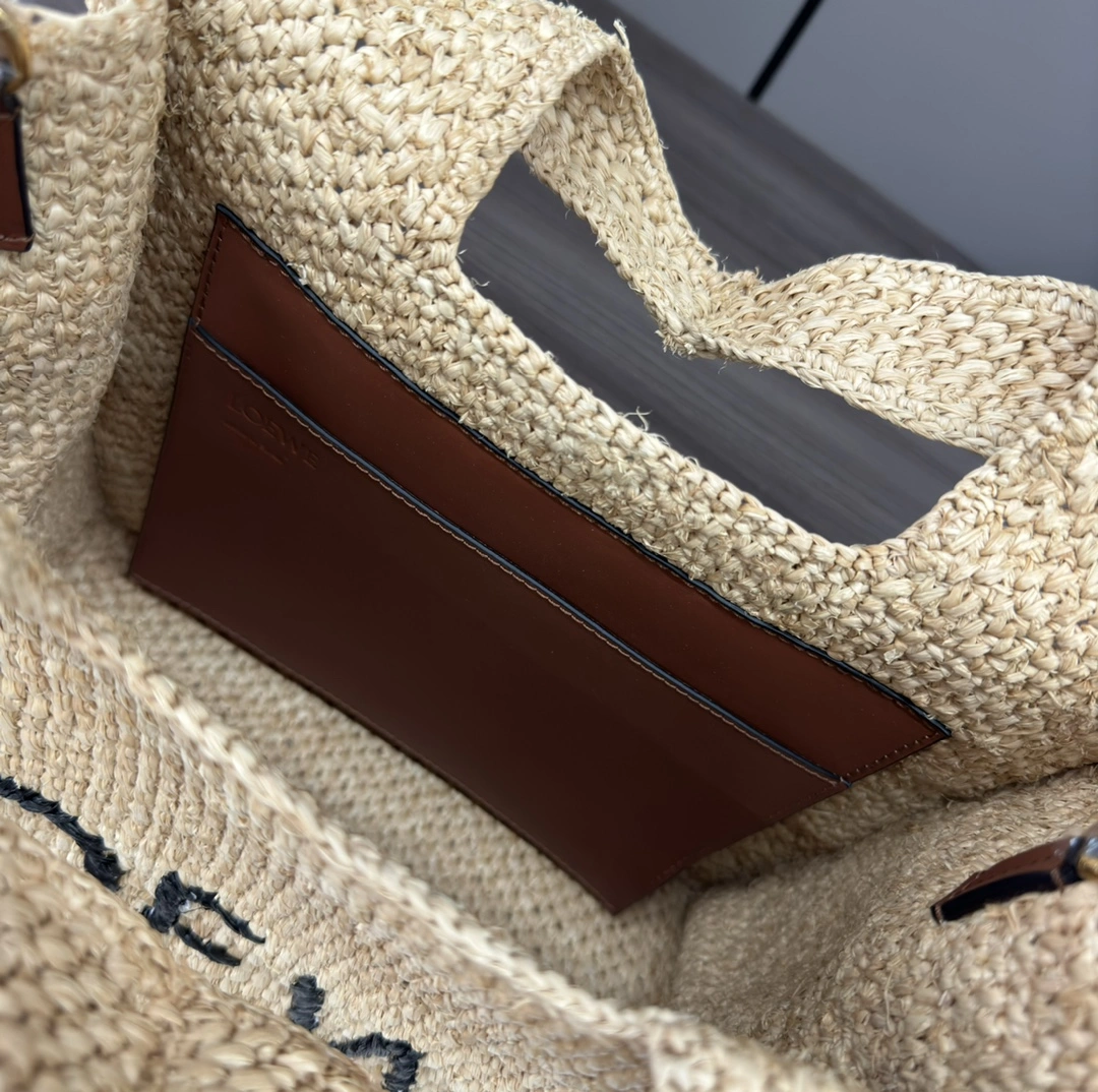Lightweight Loewe Shopping Bags 67140