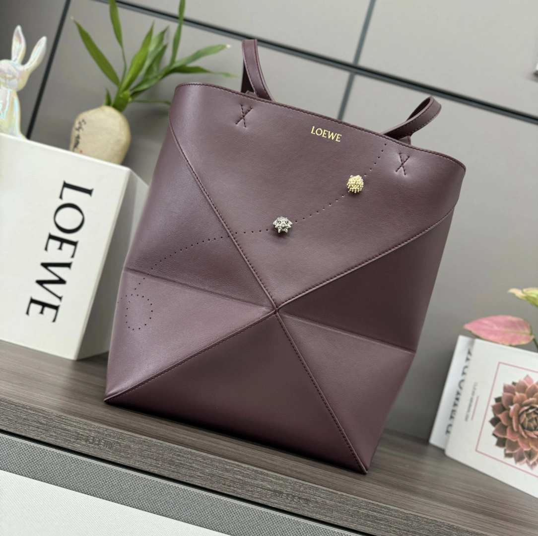 Loewe Shopping Bags Stylish 67139