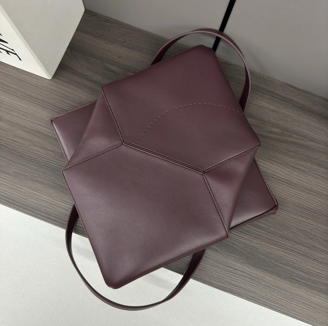 Loewe Shopping Bags Stylish 67139