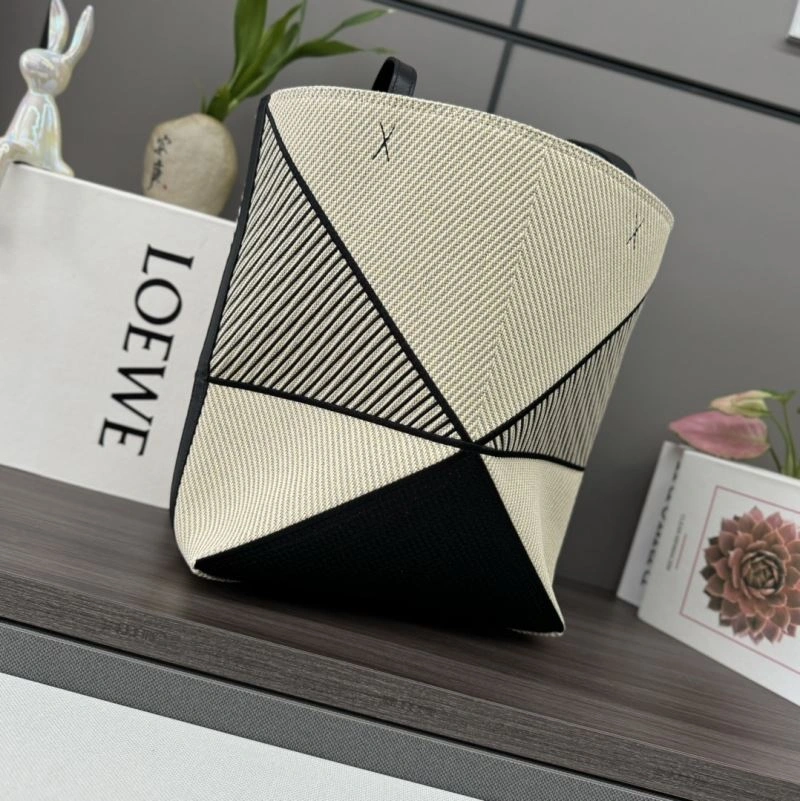 Neat Loewe Shopping Bags 61418
