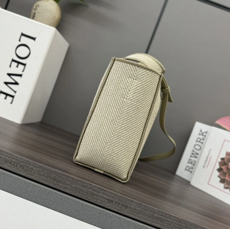 Sleek Loewe Shopping Bags 61416