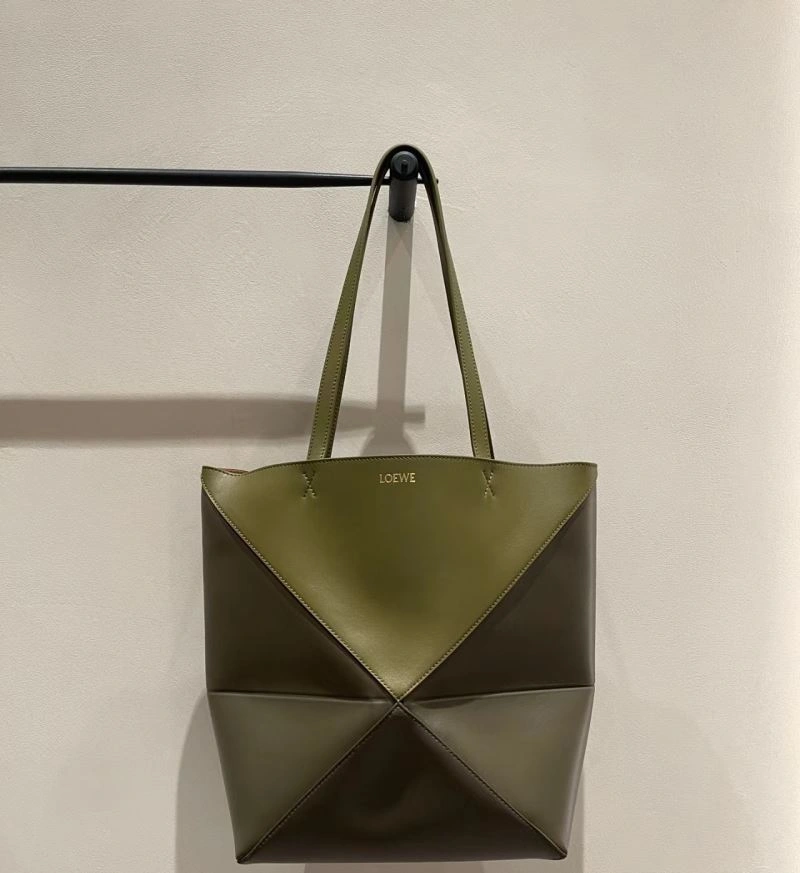 Sophisticated Loewe Shopping Bags 61414