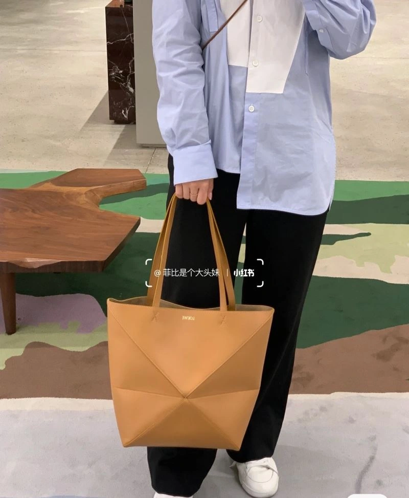 Tailored Loewe Shopping Bags 61411