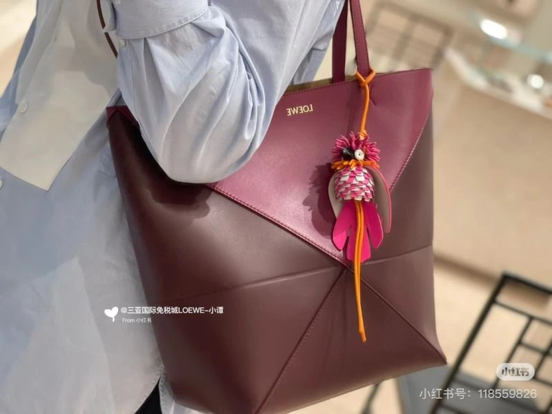 Loewe Shopping Bags Minimalist 61403