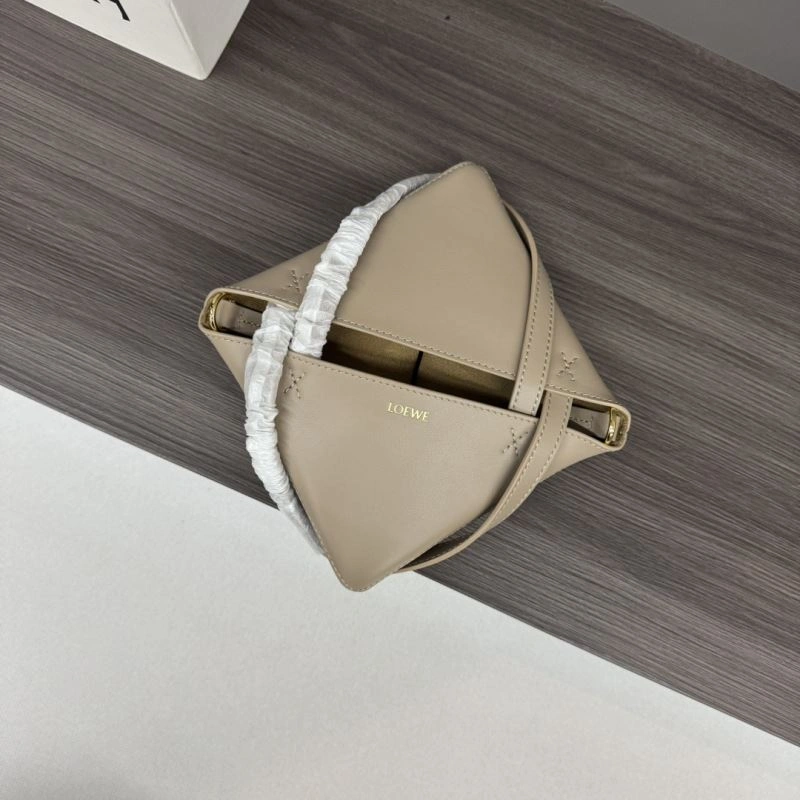 Loewe Shopping Bags FashionForward 61394