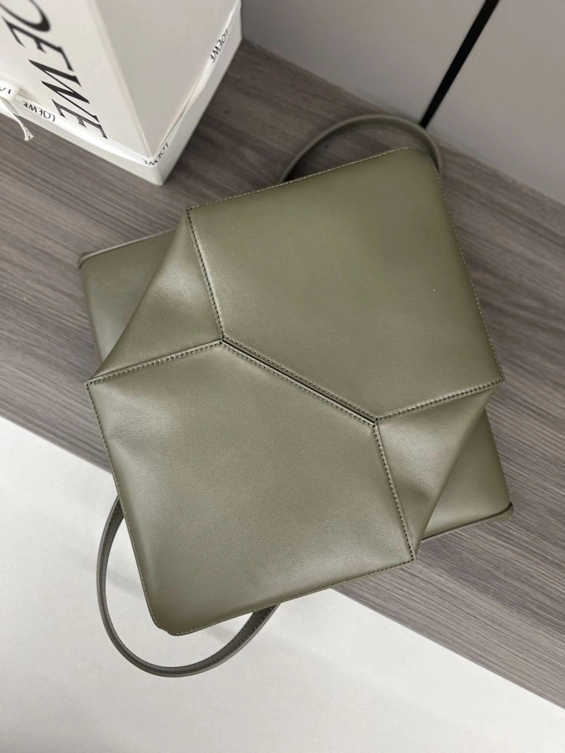 Loewe Shopping Bags Stylish 61384