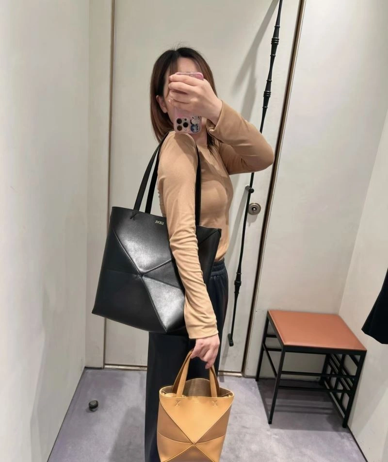Functional Loewe Shopping Bags 61381