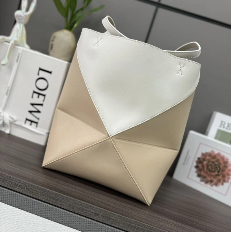 Lightweight Loewe Shopping Bags 61421