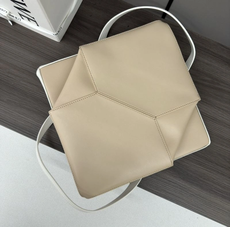 Lightweight Loewe Shopping Bags 61421