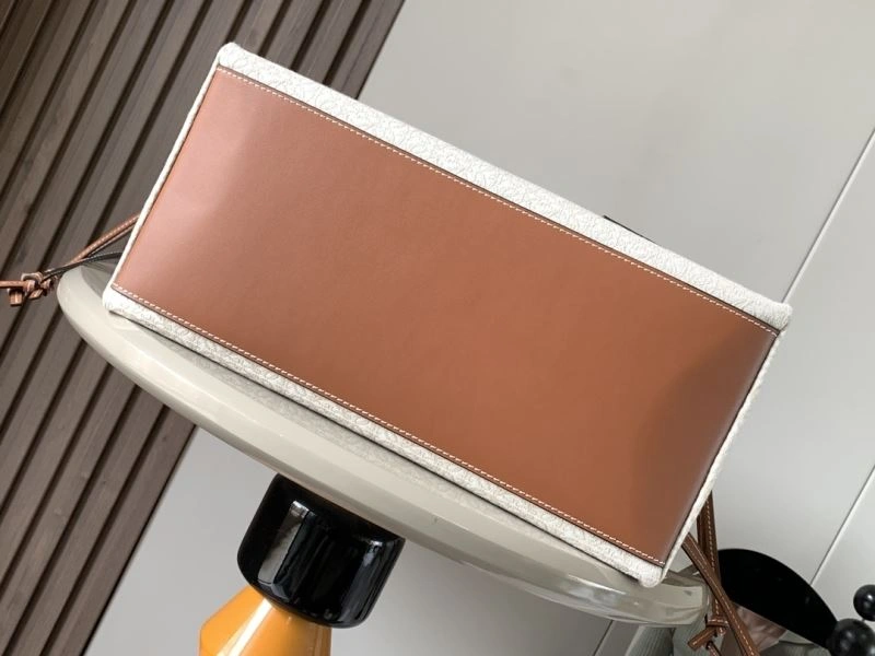 Loewe Shopping Bags Classic 77466