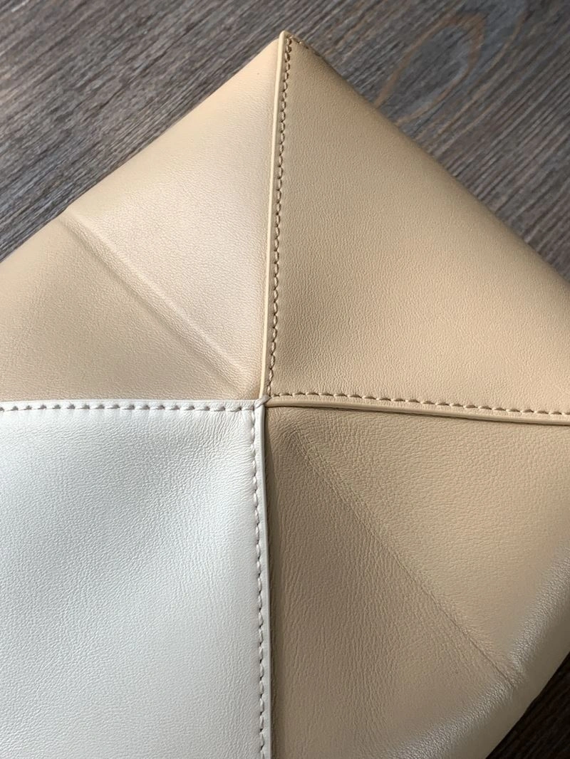 ZipUp Loewe Shopping Bags 73058