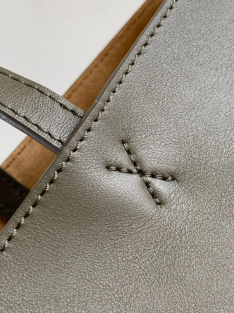 Loewe Shopping Bags Attractive 73057