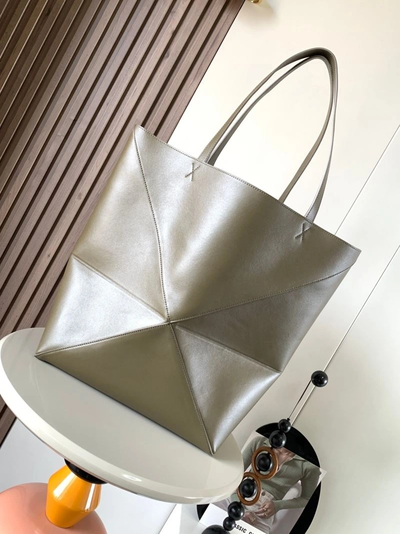 Loewe Shopping Bags Cozy 73052