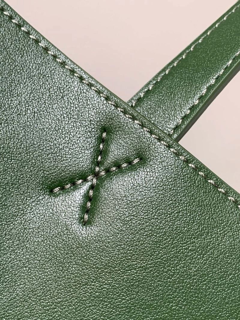 Loewe Shopping Bags Sophisticated 73048